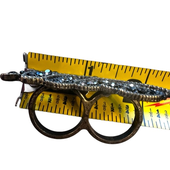 Bronze Rhinestone Leaf Two Finger Edgy Ring size 6 - Picture 12 of 16